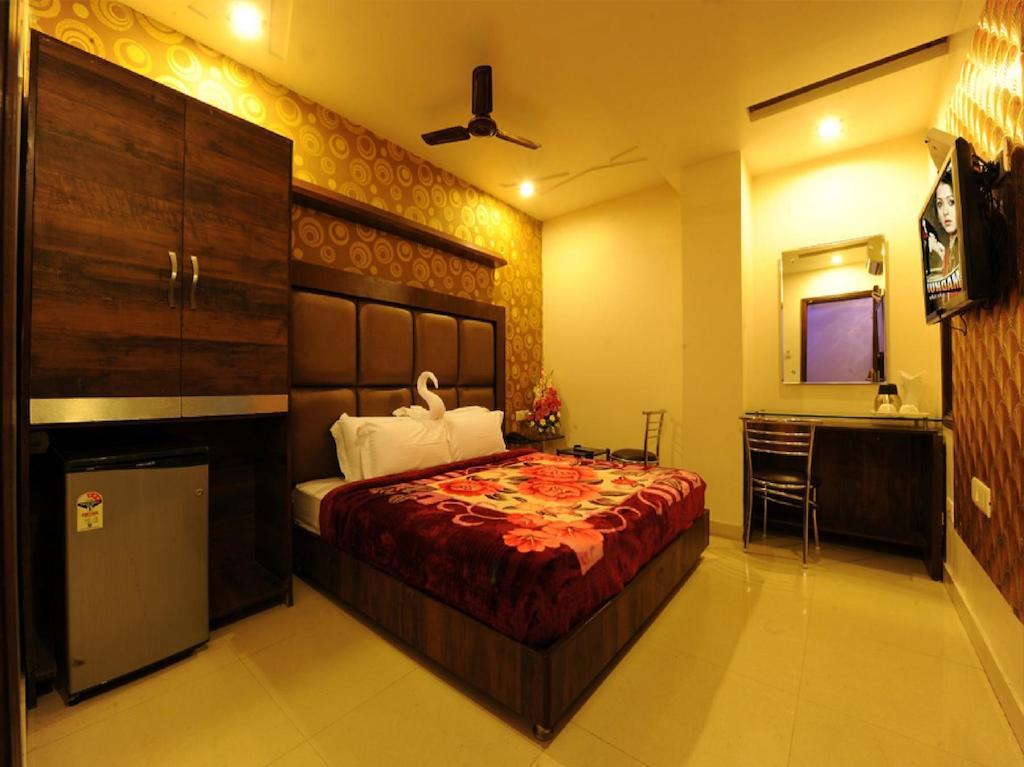 Hotel Pearl Inn & Suites Amritsar Zimmer foto